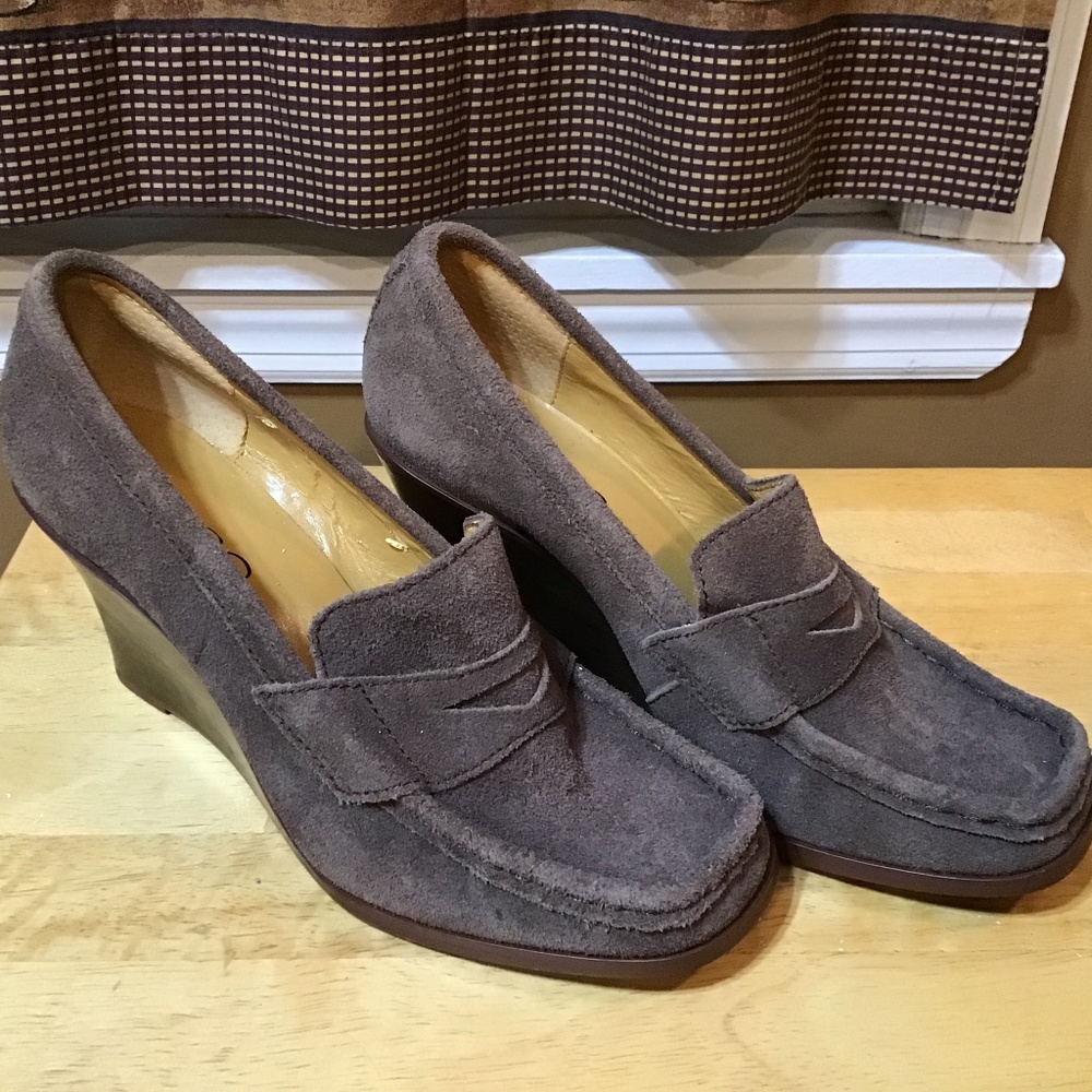 🌞 Prego  Brown Suede Wedge Loafer